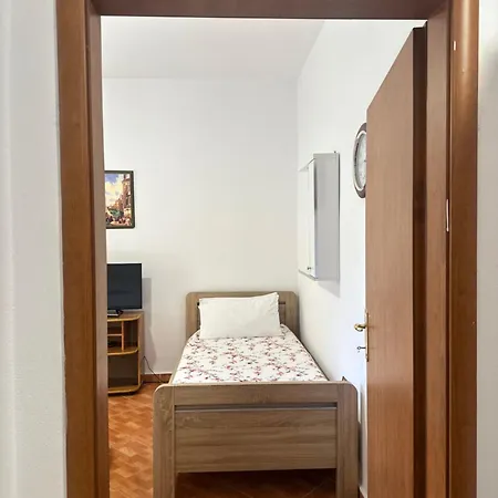 Apartment Soni Himare